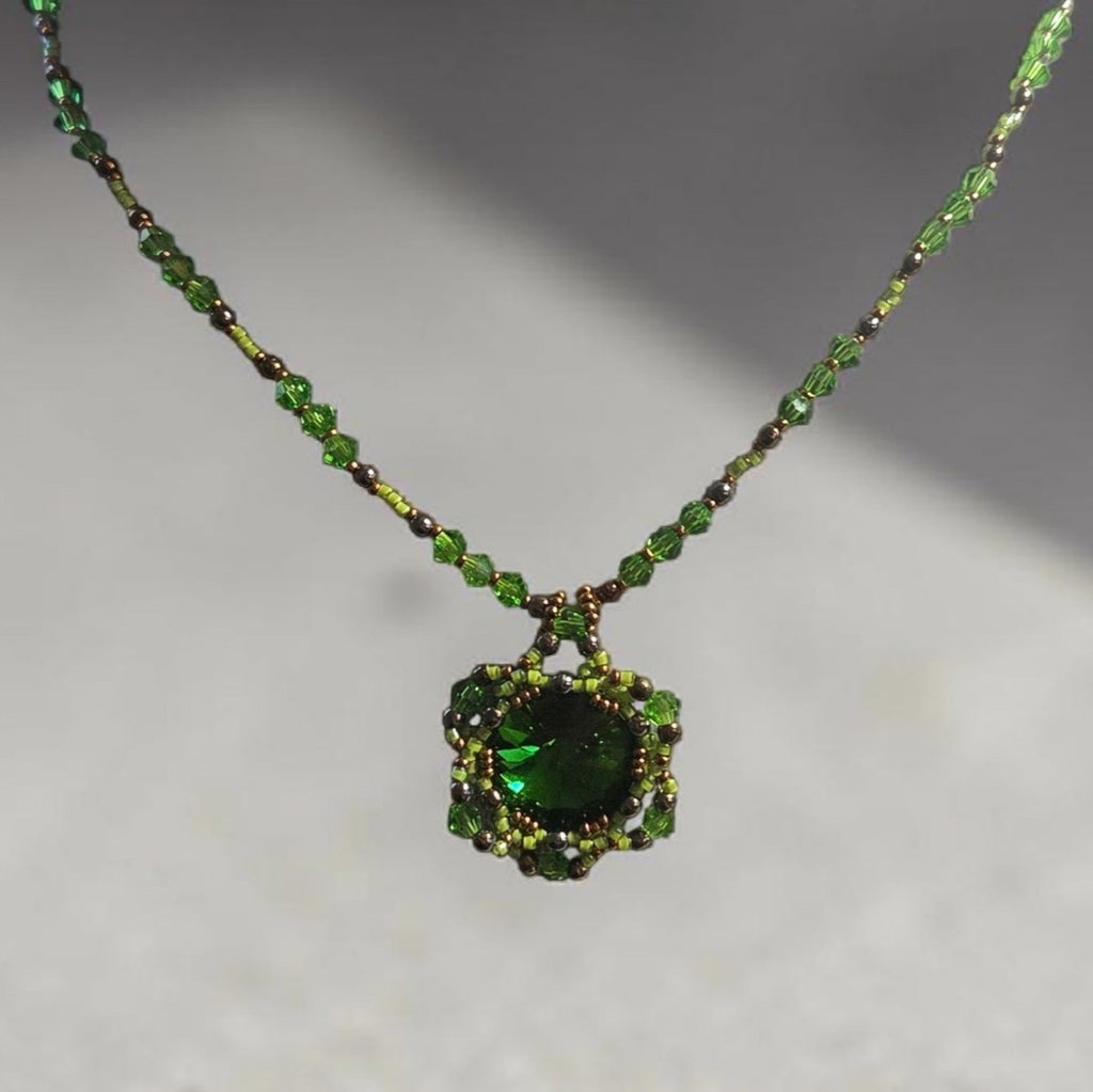 18mm Green Rivoli Necklace